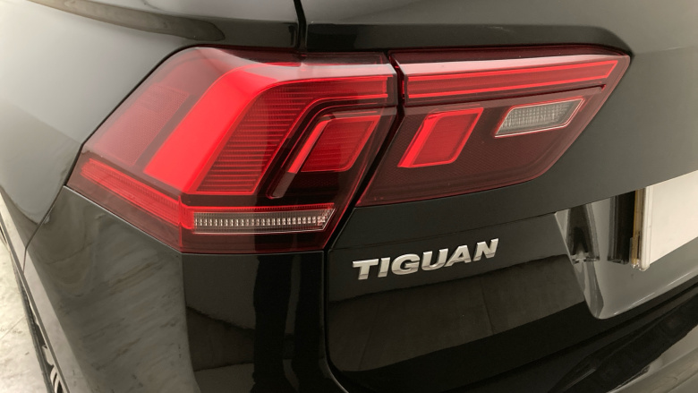 Volkswagen Tiguan 1.4 TSi 125 SE Nav 5dr Petrol Estate
